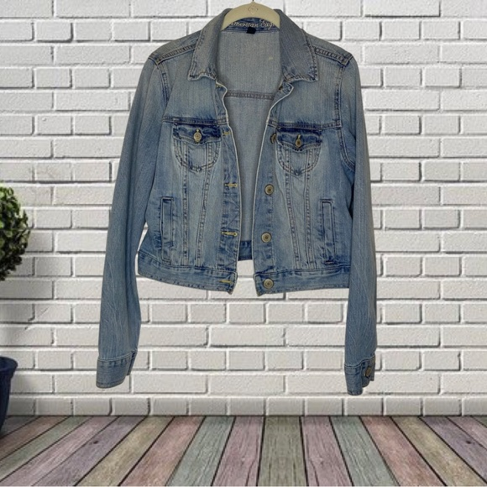 Women’s American Eagle Denim Jean Jacket Size‎ Large